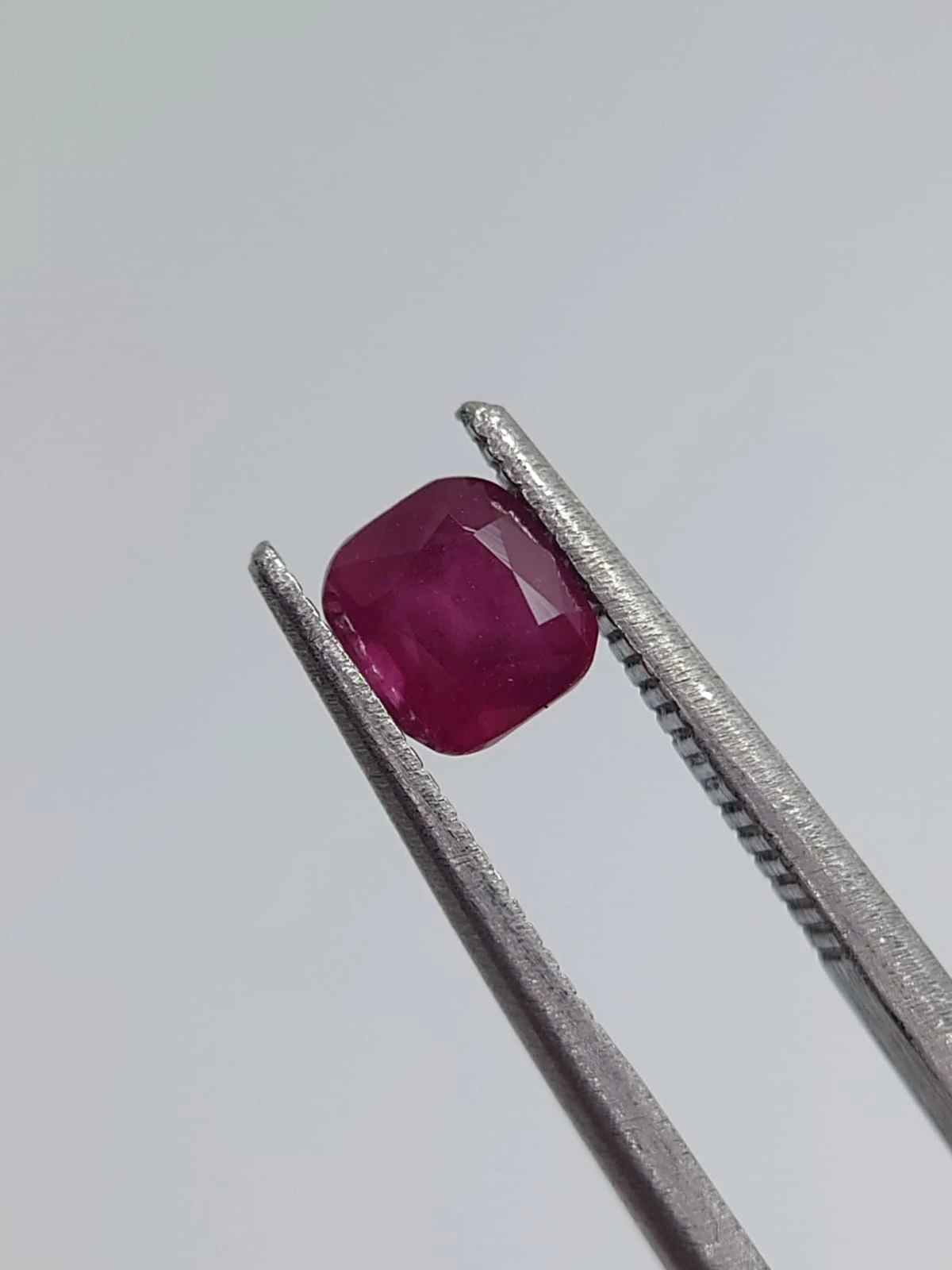 0.86ct Natural Umbalite Garnet from Malawi — view 3